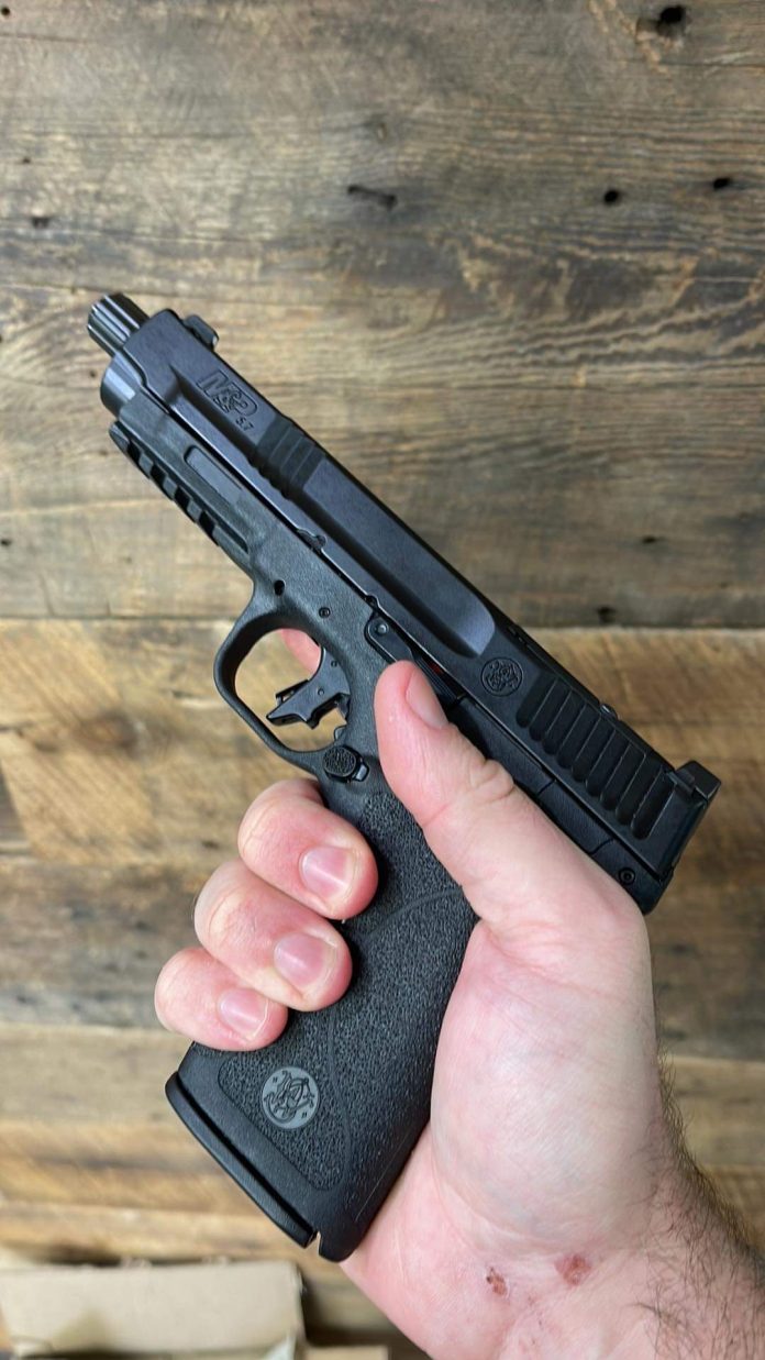 Review: Smith & Wesson M&P 5.7 - GAT Daily (Guns Ammo Tactical)