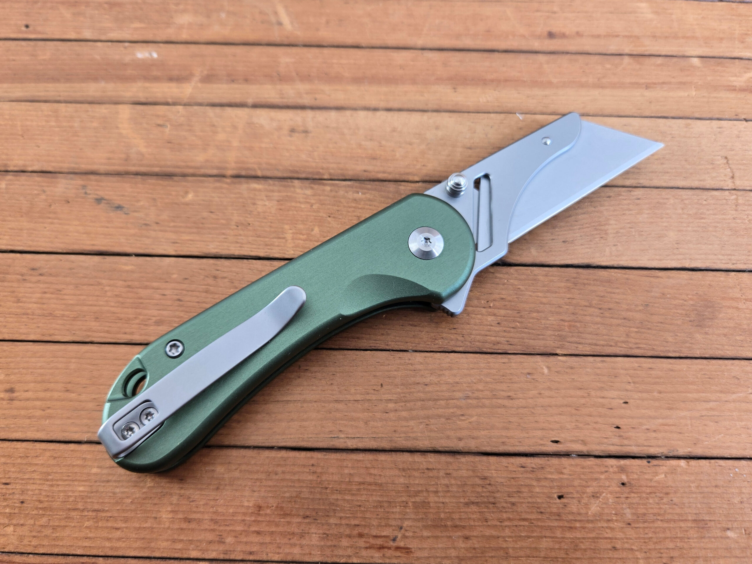 The CIVIVI Elementum Utility Knife