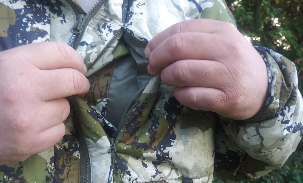 XKG Transition Hooded Jacket - chest pocket