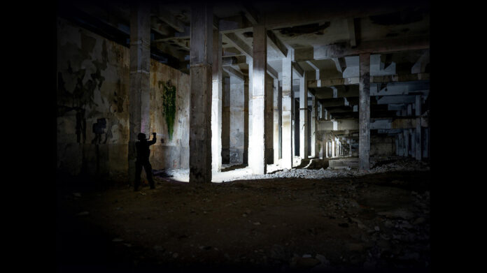 LEAD ARTICLE PHOTO 2