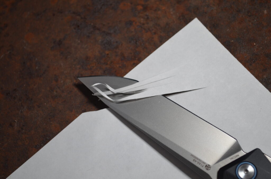Ruike P166 - paper