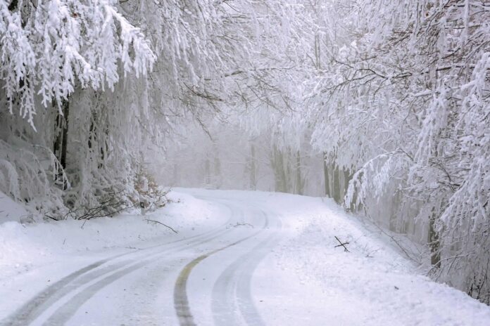 road-4730553_1280 Conserve Body Heat