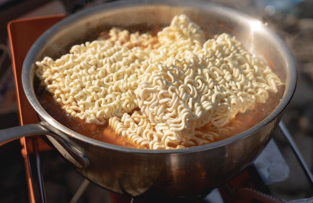 Food storage - ramen